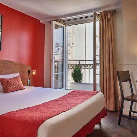 Hotel Moulin Plaza By Happyculture Paris Exterior photo