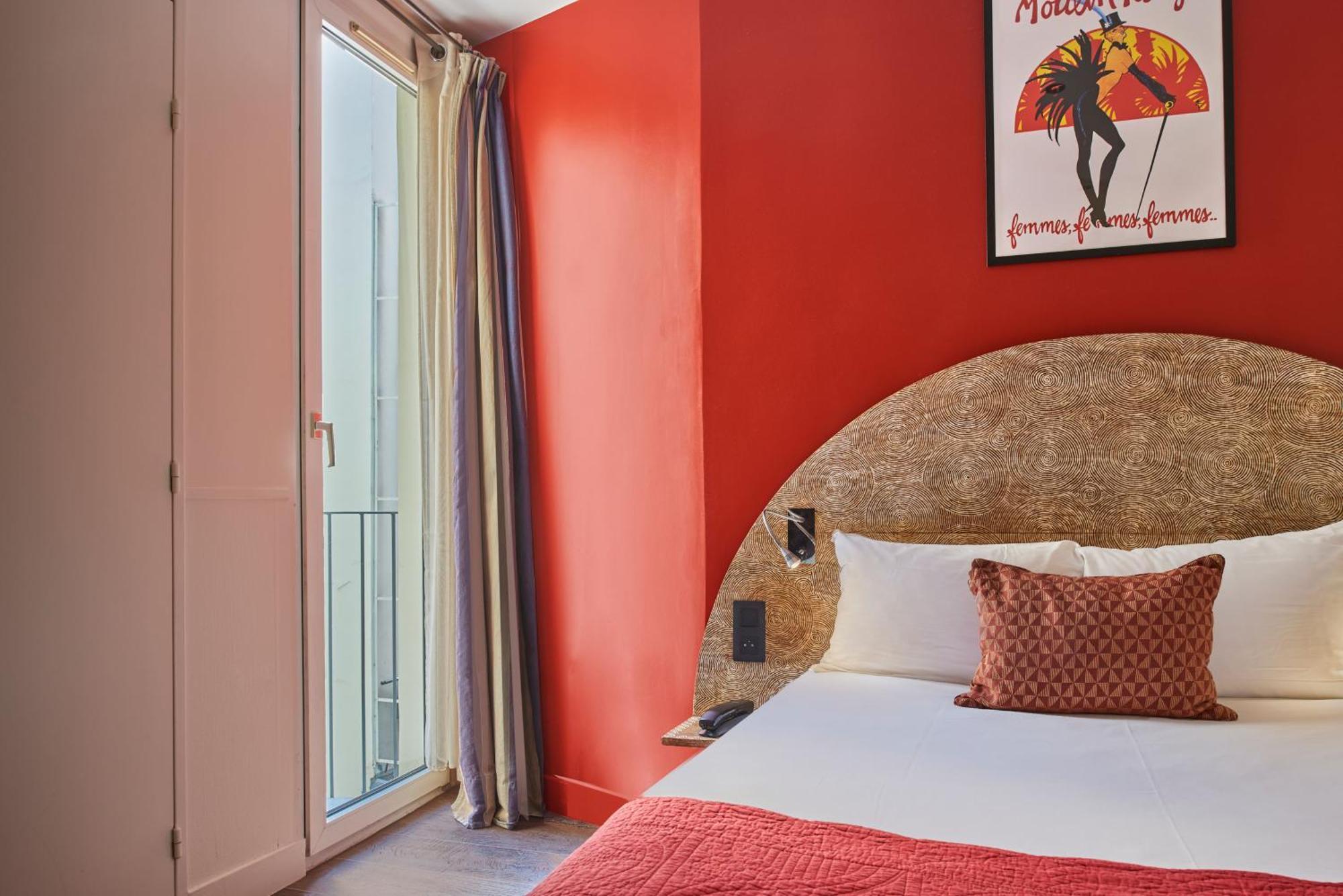 Hotel Moulin Plaza By Happyculture Paris Exterior photo
