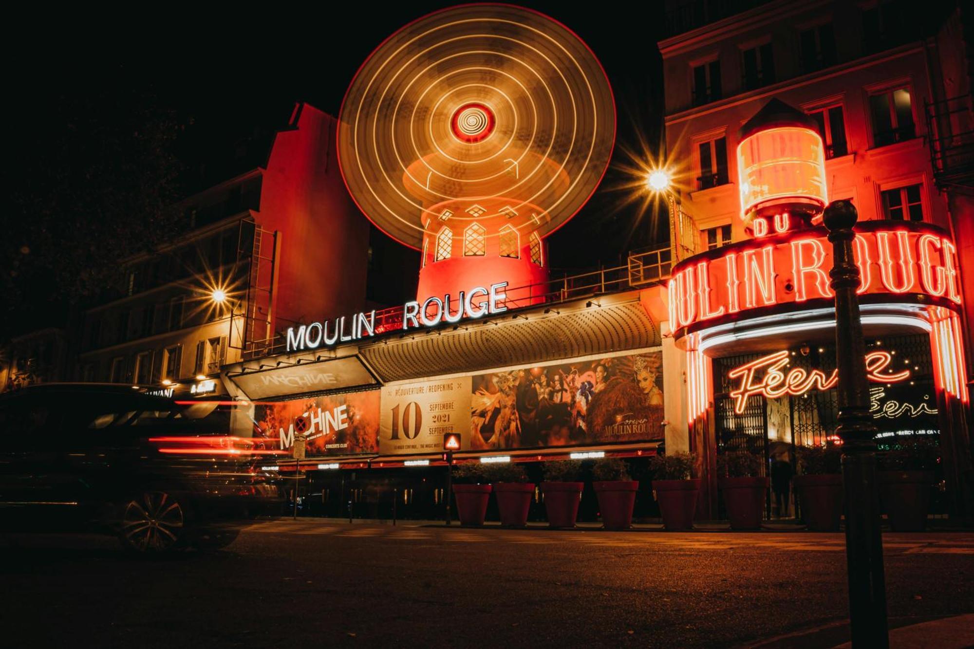 Hotel Moulin Plaza By Happyculture Paris Exterior photo