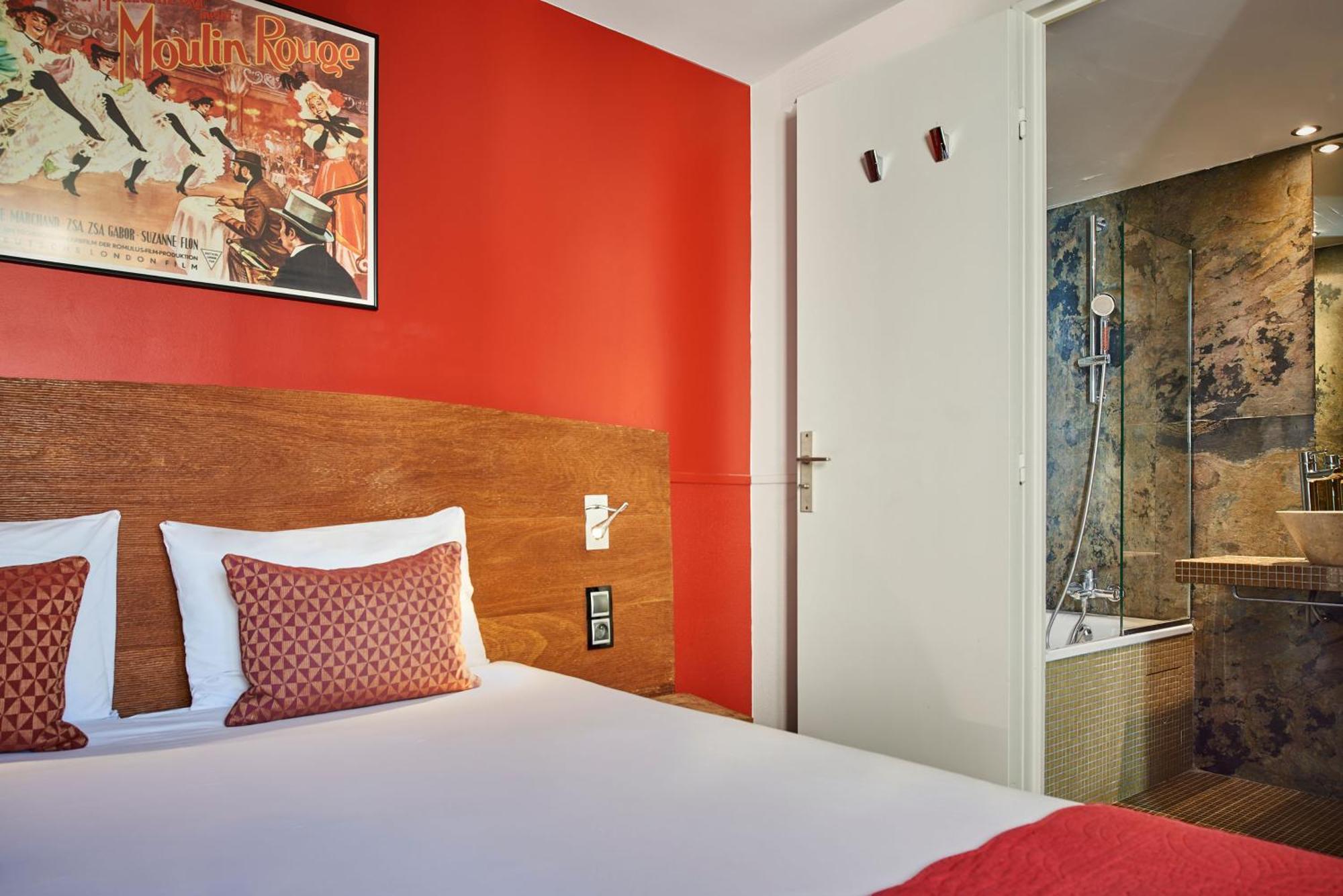 Hotel Moulin Plaza By Happyculture Paris Exterior photo