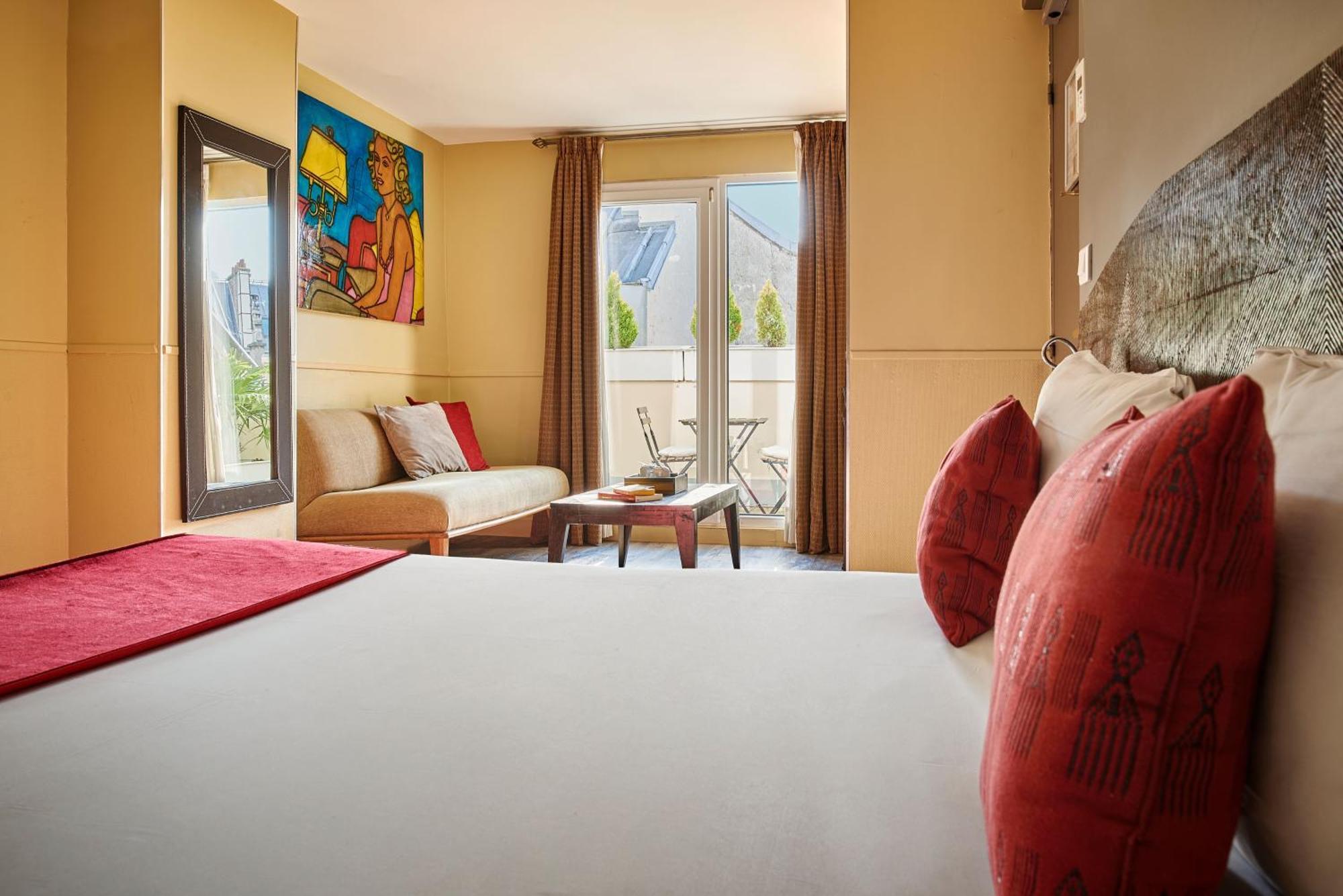 Hotel Moulin Plaza By Happyculture Paris Exterior photo